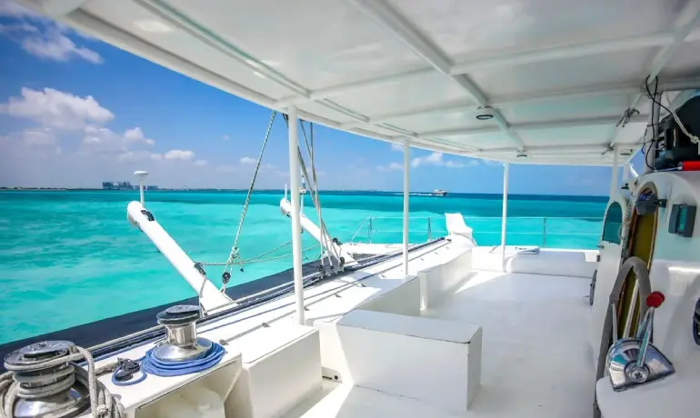 back view catamaran induna