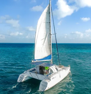 bow side of catamaran oh lala
